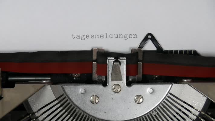 489_Tagesmeldungen_drehen_Schreibmaschine