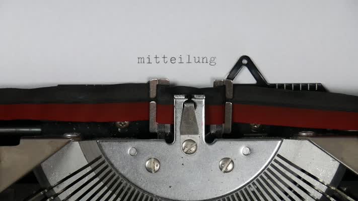 496_Mitteilung_drehen_Schreibmaschine