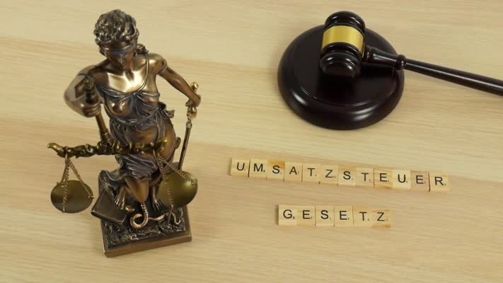 630_Justitia_Umsatzsteuer_Gesetz_Hammer