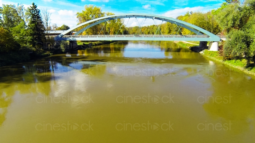 Brücke am Fluss 20131018-0628