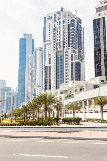 Dubai Hochhaus reihe 20140313-0041