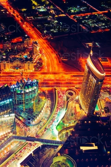 Dubai Skyline bei Nacht 