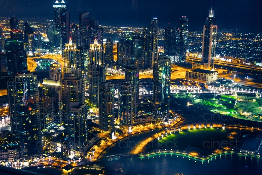 Dubai Skyline bei Nacht 20140313-0563-2