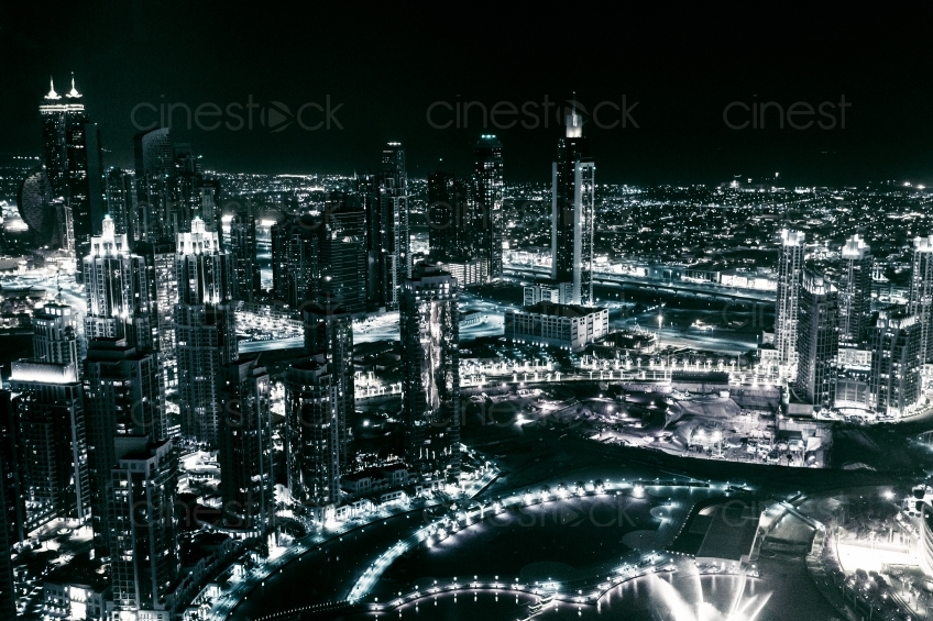 Dubai Skyline bei Nacht 20140313-0621