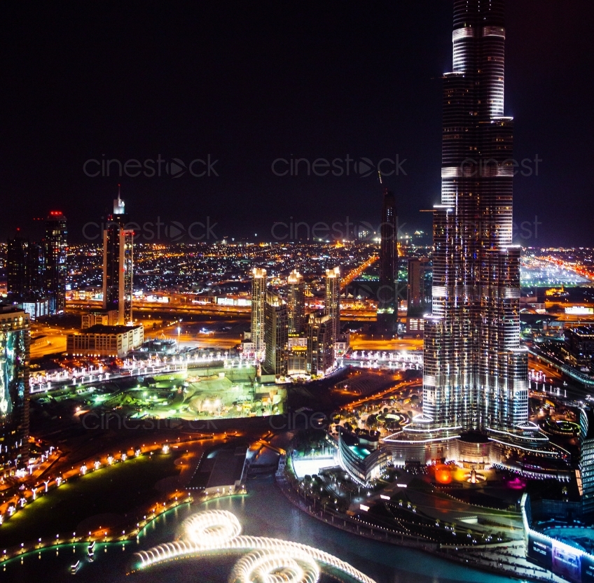 Dubai Skyline bei Nacht 20140313-0642