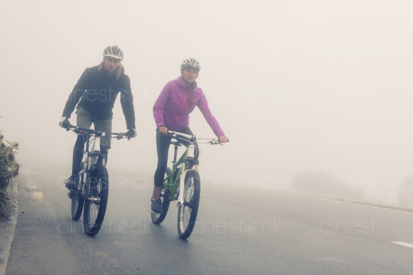 Fahrrad im Nebel 20150817-0536