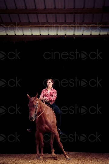 Frau auf Pferd 20150913-0168
