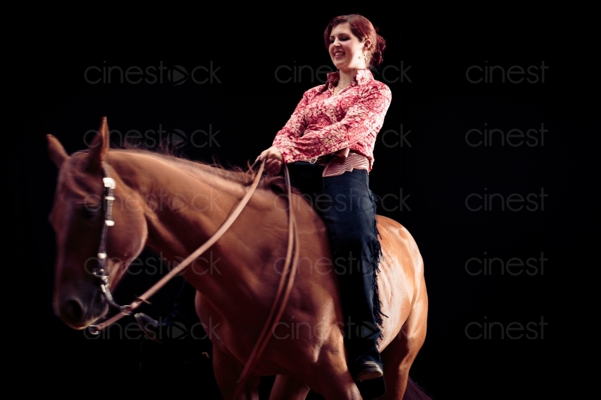 Frau auf Pferd 20150913-0186