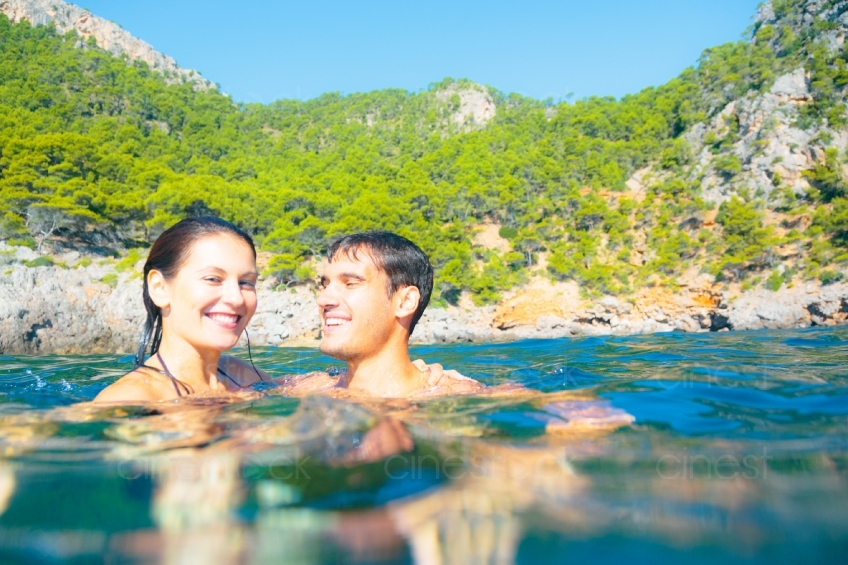 Mann und Frau beim Schwimmen 20130911-mallorca-0961