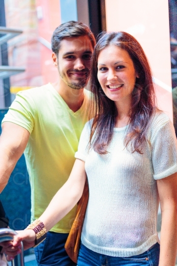 Mann und Frau lächeln in Kamera 20130811-heidel-1111