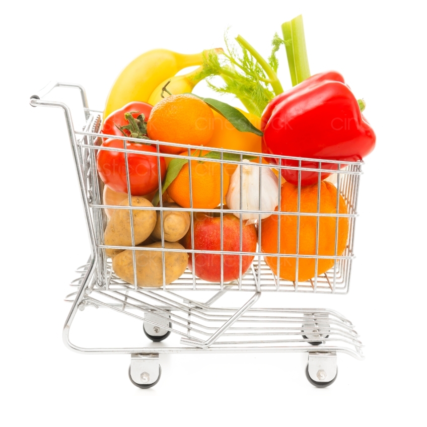 Mit Obst und Gemüse gefüllter Einkaufswagen 20130110