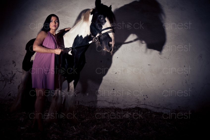 Pferd Fotoshooting mit Frau 20100606_0648