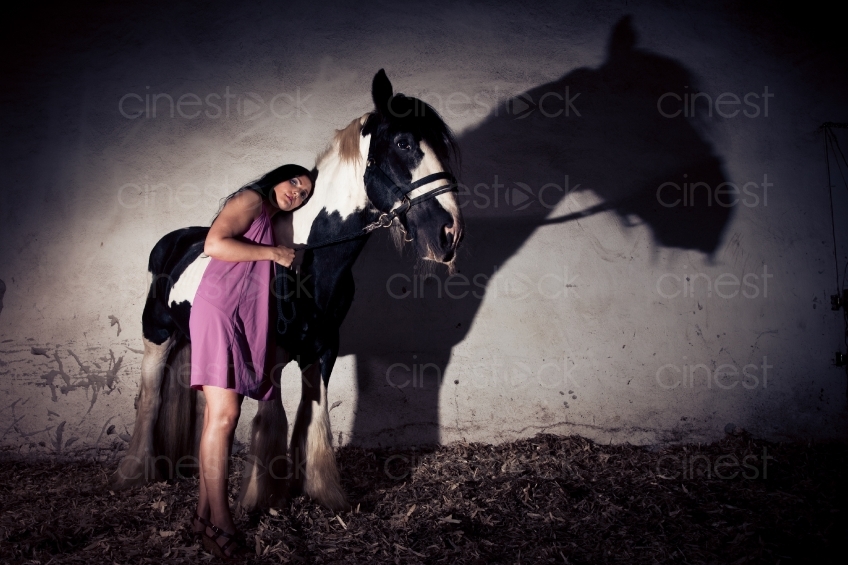 Pferd Fotoshooting mit Frau 20100606_0649