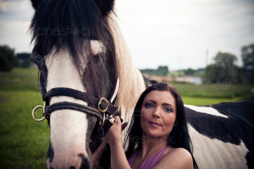 Pferd Fotoshooting mit Frau 20100606_0660 