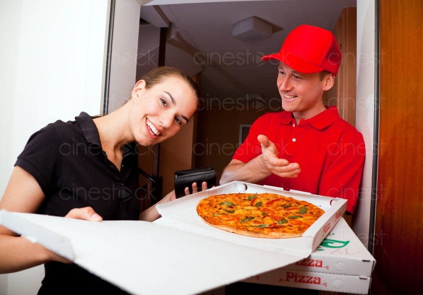 Pizzalieferant mit Frau 20090502_0704