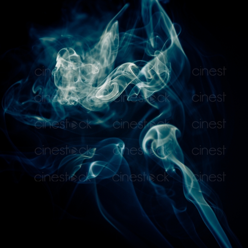 Rauch vor schwarzem Hintergrund 20130114