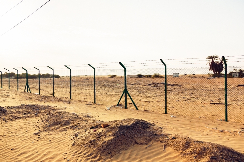 Zaun in der Wüste 